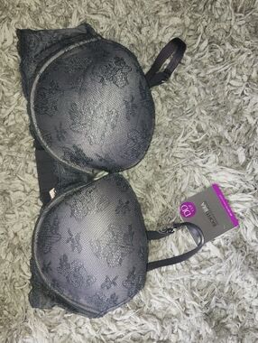 Nwt Victoria's Secret Biofit Bra Unlined Full Coverage Size 40DD.
